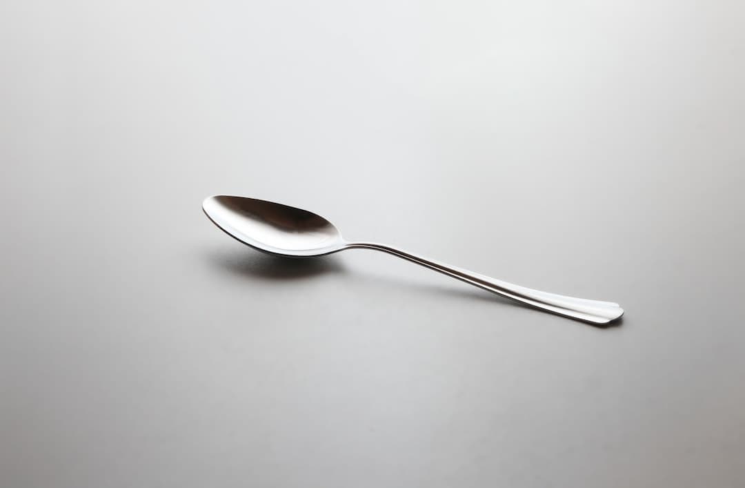 밥 먹을 때 숟가락 쓰는 나라